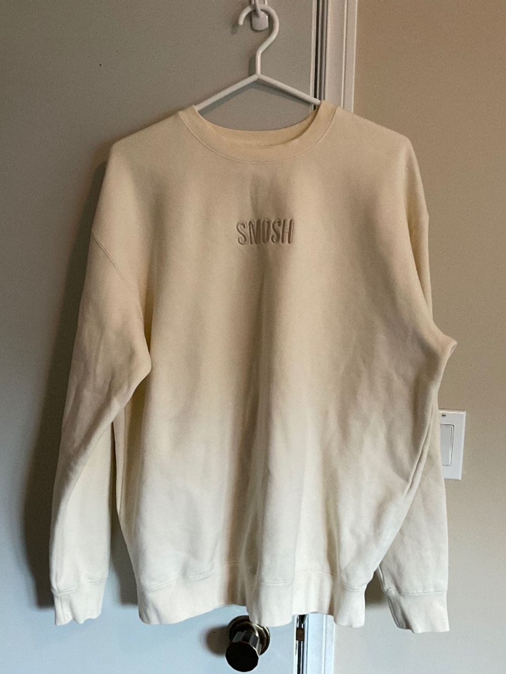 SMOSH Sweatshirt unisex size Large.